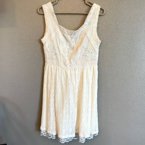 Sweet lace dress